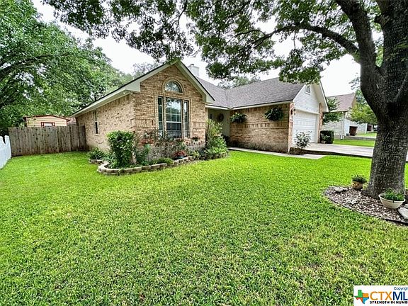 4th image of 1510 Century Oaks Dr