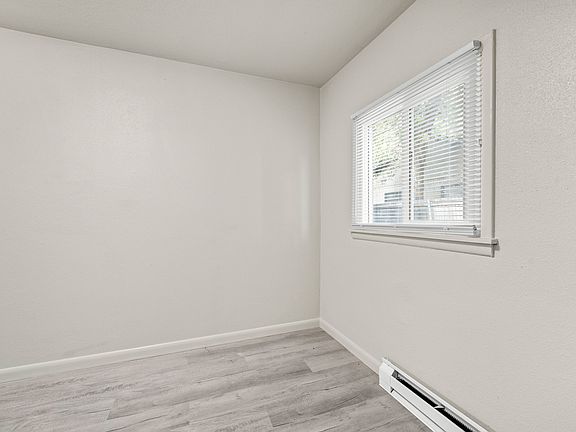 5th image of 1709 1/2 Belmont Ave #1/2