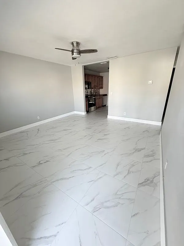 2 bed, 1.0 bath, 1763 sqft, $2,300 — Photo 3