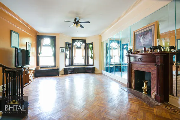 Sold by B.H. TAL Real Estate | media 4