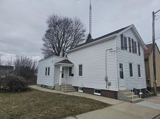 1218 South 10th STREET, Manitowoc, WI 54220