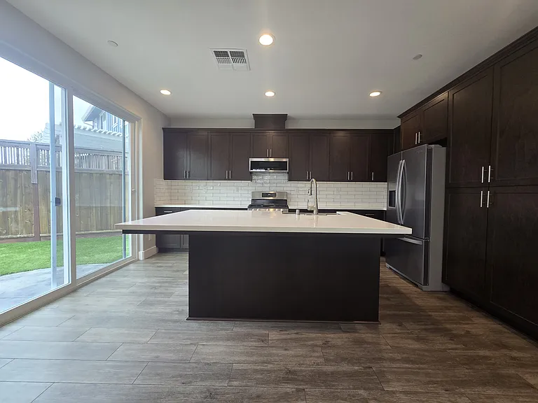 1429 Brody Bird Ln — Photo 21