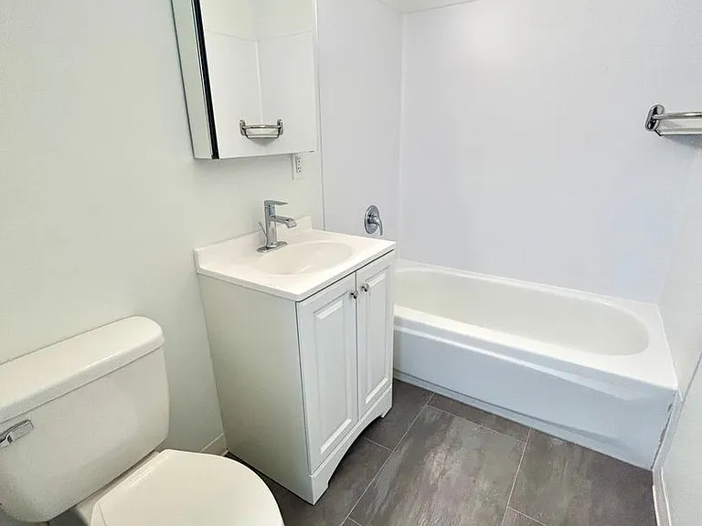 Barbi Apartments — Photo 37