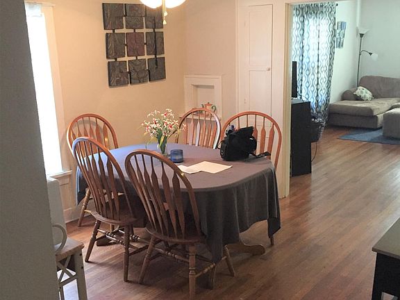 Dining area off the kitchen