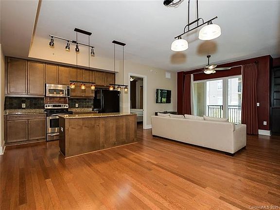 5th image of 4620 Piedmont Row Dr Unit 312