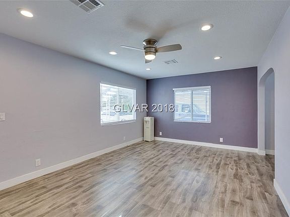 5th image of 2325 Cedar Ave