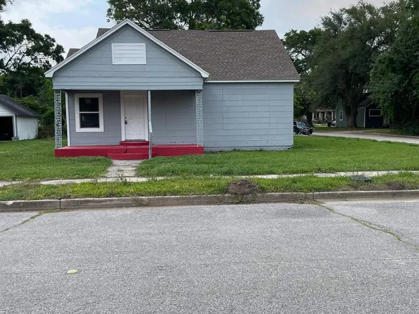 347 E Elgie St, Beaumont, TX 77705