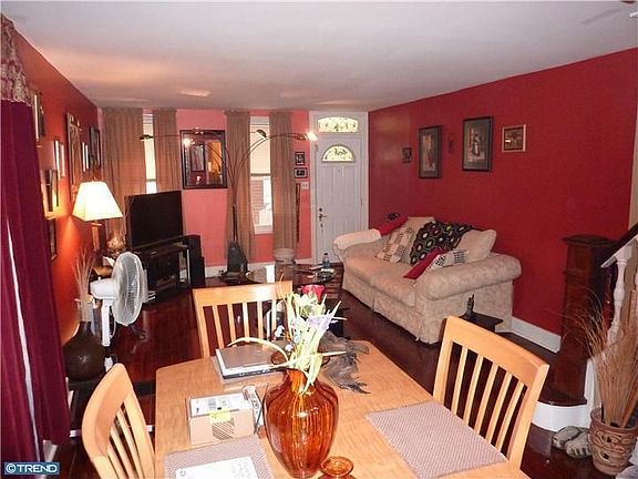 4th image of 808 Brown St