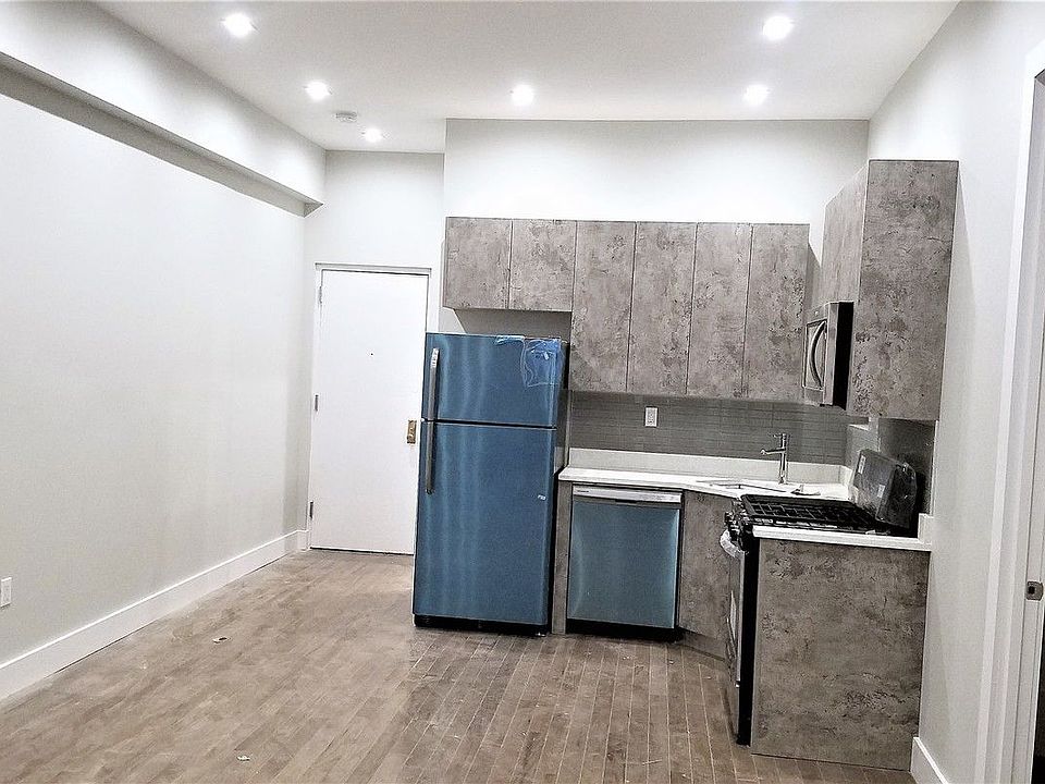 1st image of 699 Willoughby Ave APT 4B