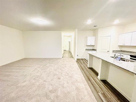 3rd image of 1057 Lacebark Pine Ln