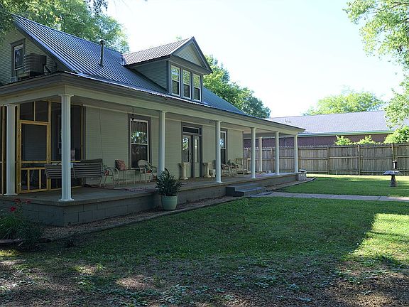 5th image of 171 White St
