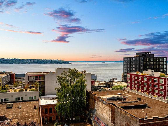 Gorgeous Elliott Bay Views