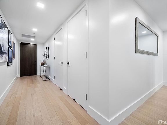 4th image of 950 Tennessee St #215