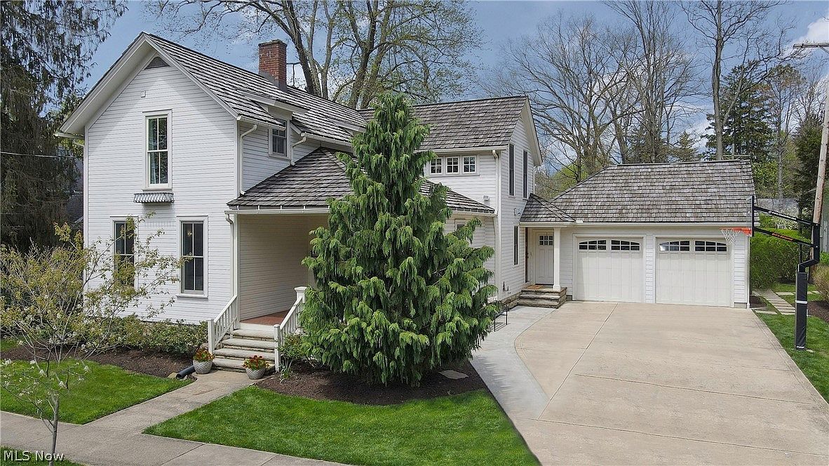 96 Maple St, Chagrin Falls, OH 44022 Zillow