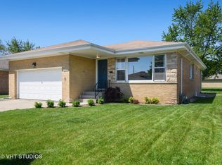 8904 Ottawa Ave, Morton Grove, IL 60053