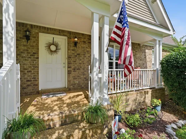 2248 Dewey Dr, Spring Hill, TN 37174