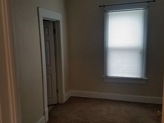 4th image of 442 Putnam Ave