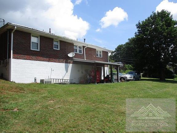 3rd image of 904 Old Oakvale Rd
