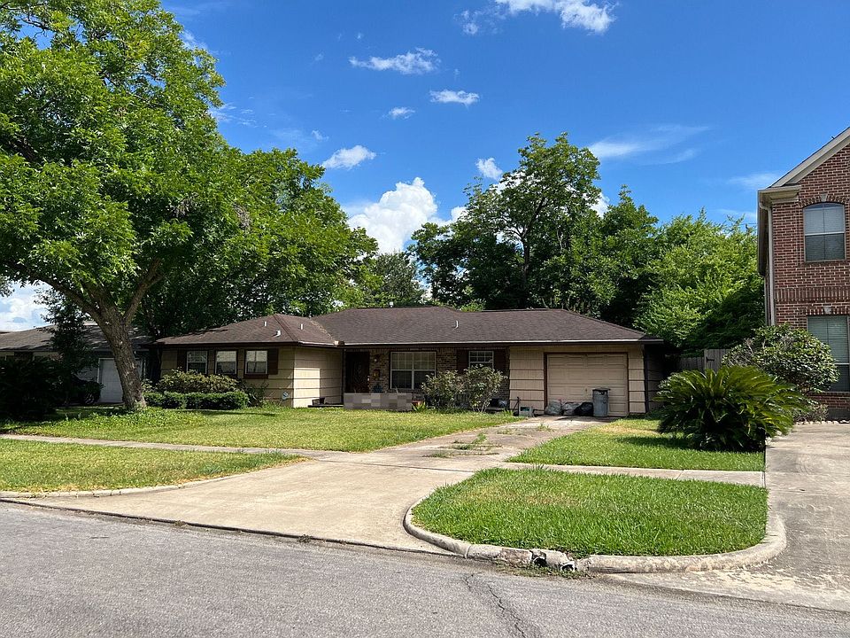 2nd image of 4711 Wedgewood Dr