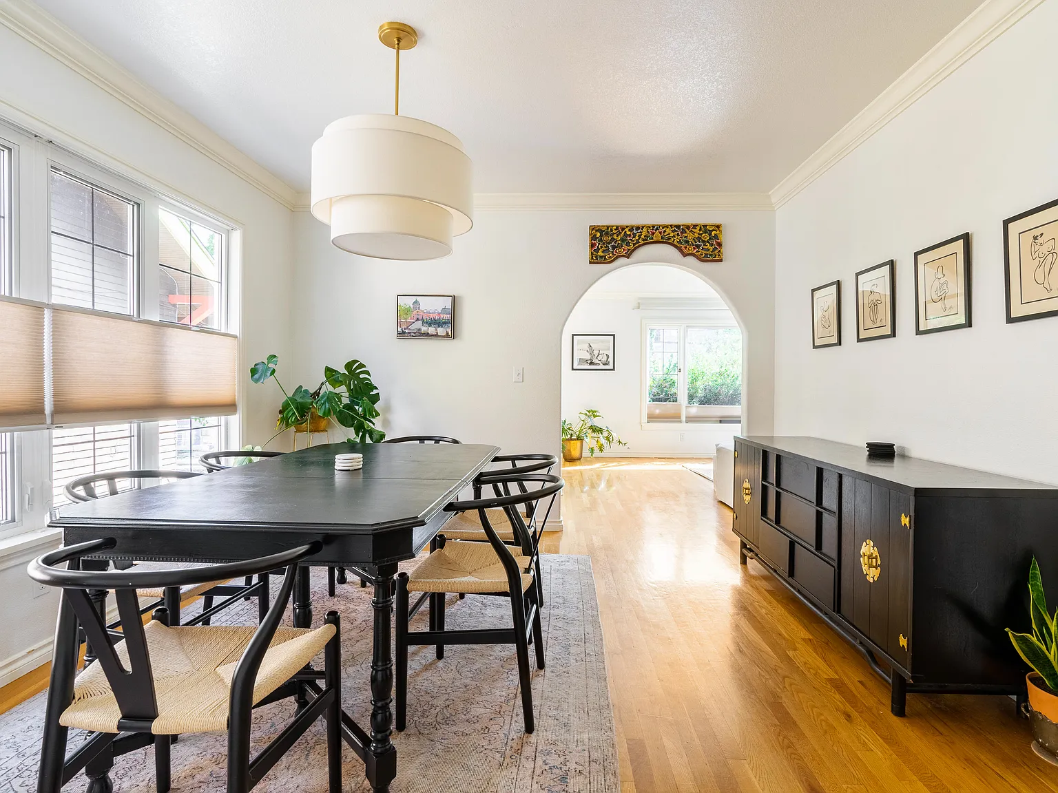 3 bed, 2700 sqft, $4,995 — Photo 3