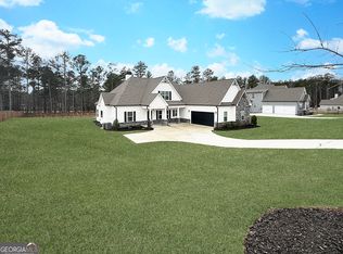 40 Riverstone Dr, Senoia, GA 30276