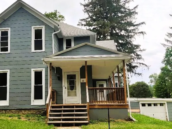 32 Orchard St, Canisteo, NY 14823