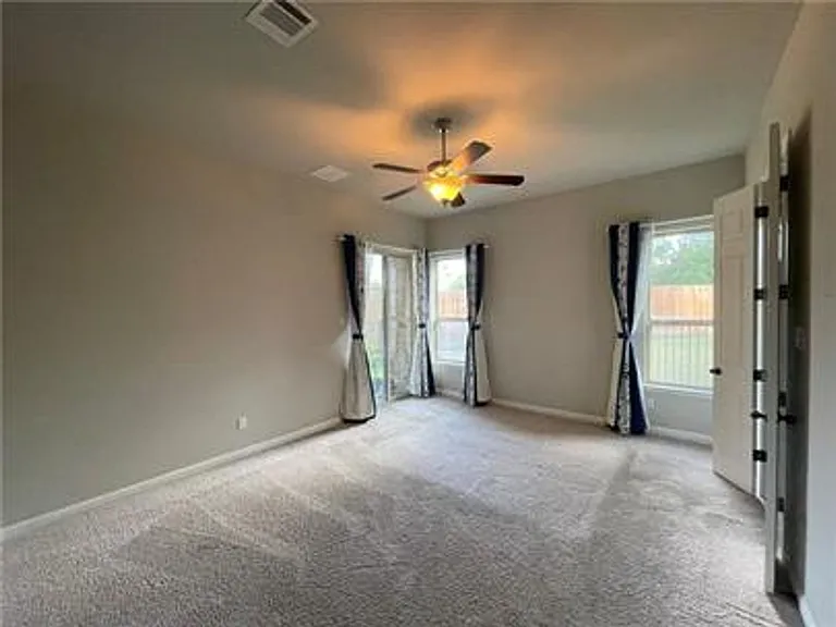 4004 Isabella Grace Ct — Photo 11