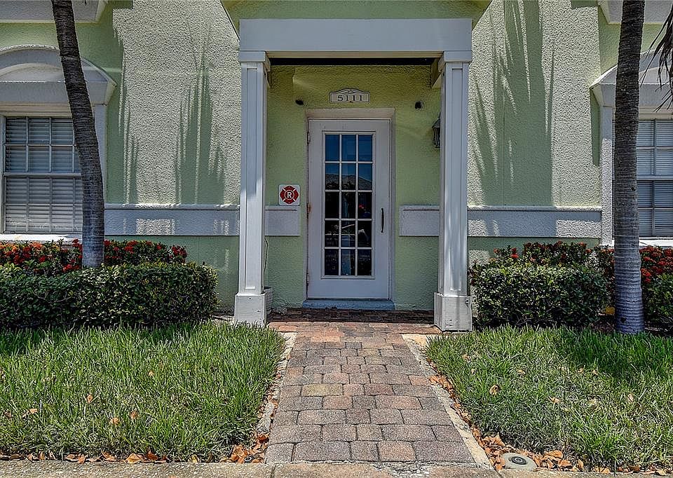 5101 Coquina Key Dr SE Saint Petersburg, FL, 33705 Apartments for