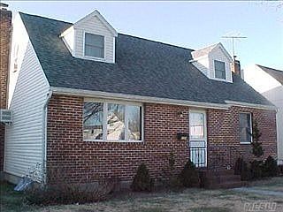 3rd image of 230 Devonshire Dr