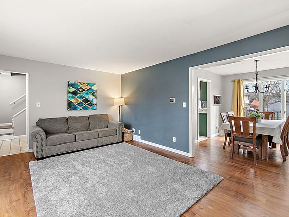 5th image of 1520 Southhampton Dr