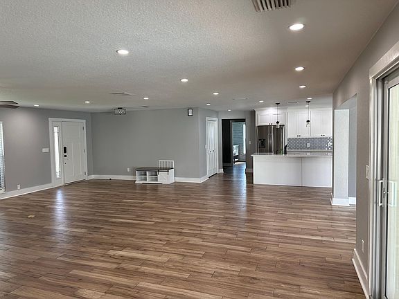 2nd image of 10210 Bay Hills Dr