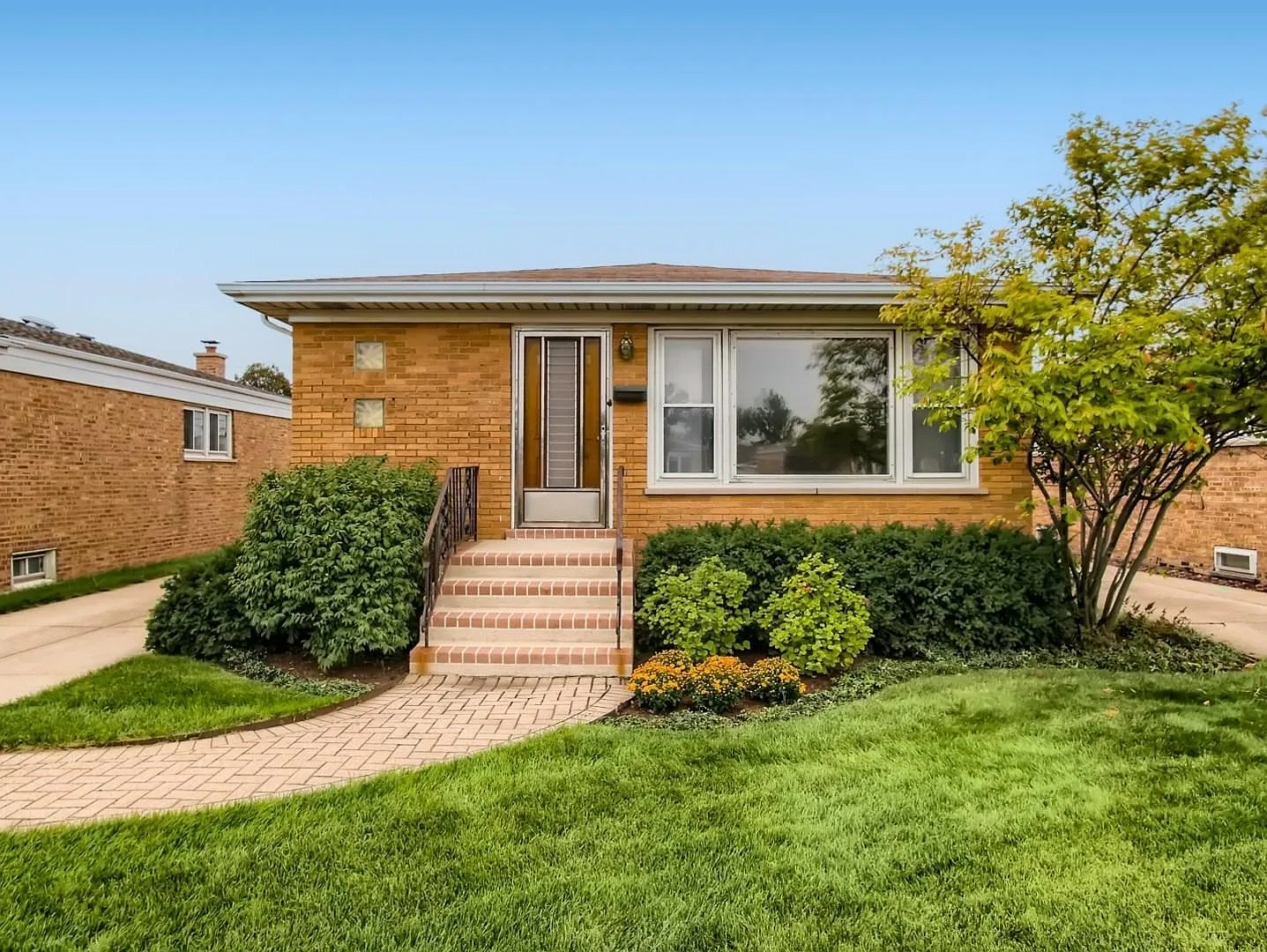 10217 McNerney Dr photo 1