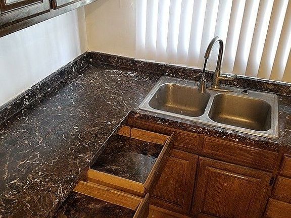 5th image of 7823 Blackford Ave