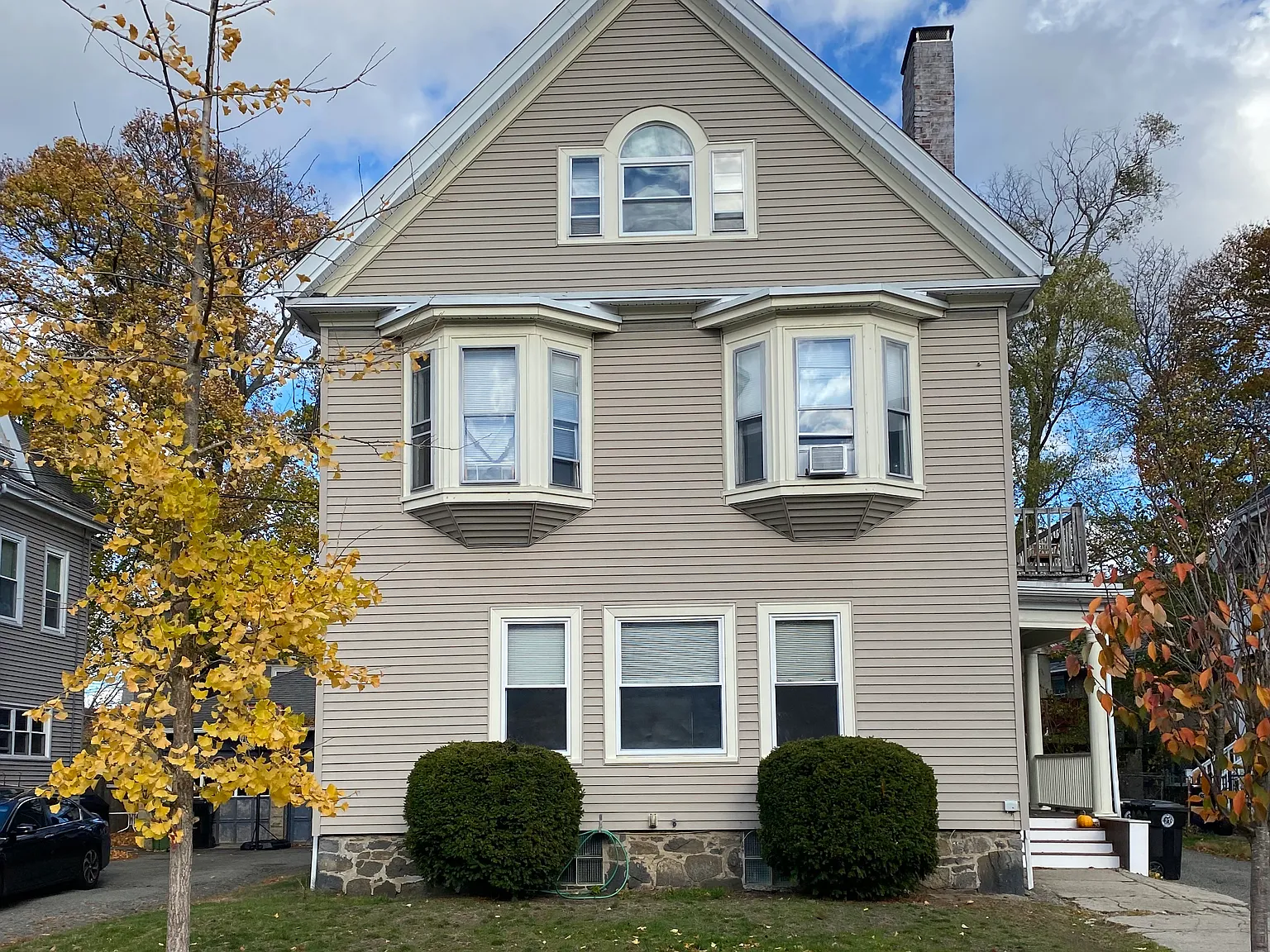 4 bed, 1800 sqft, $4,000 — Photo 1