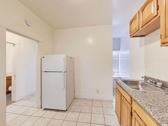 3rd image of 71 10th St APT 301