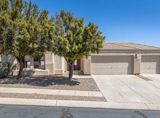 392 W Silvertip Rd, Tucson, AZ 85737