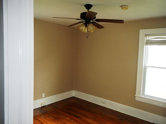 5th image of 1110 Morgan Ave SE