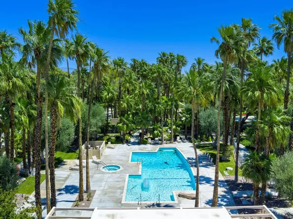 360 Cabrillo Rd APT 227, Palm Springs, CA 92262