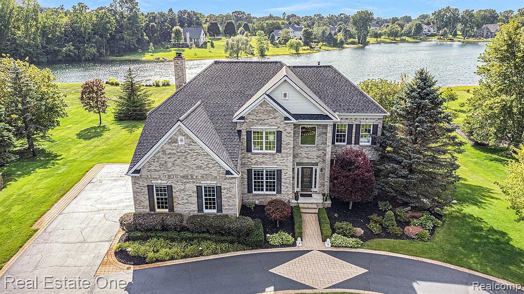 1575 Boulder Lake Dr, Milford, MI 48380 Zillow