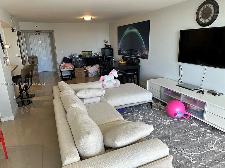 200 Leslie Dr #1128 — Photo 5