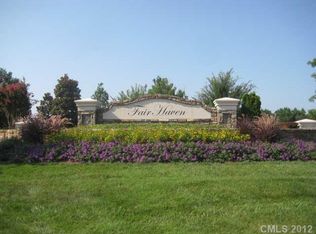 1013 Churchill Glen Cir, Stallings, NC 28104