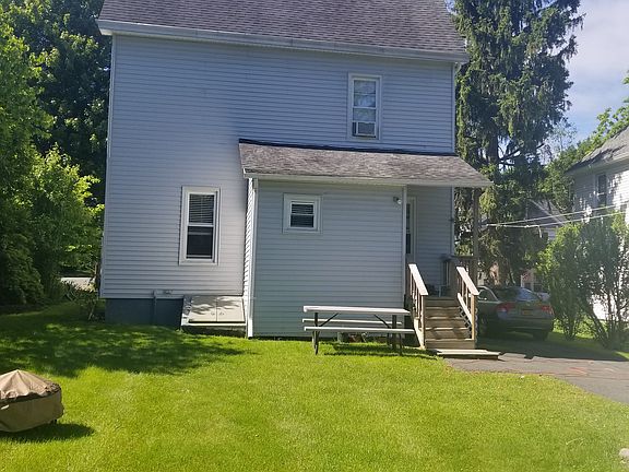4th image of 30 Albany Ave
