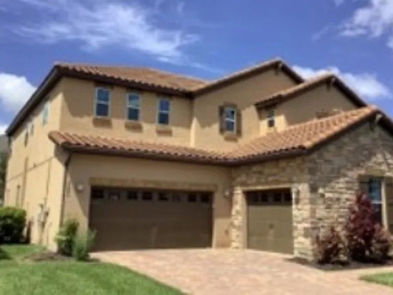 9240 Woodcrane Dr — Photo 2