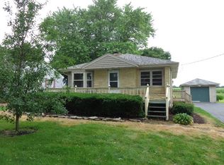 274 E Plank Rd, Burlington, IL 60109