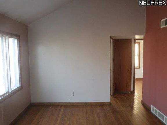 4th image of 4481 W 135th St