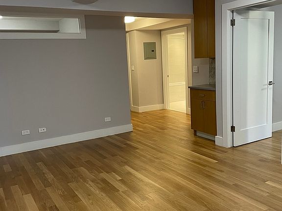 2nd image of 752 W End Ave #4FF