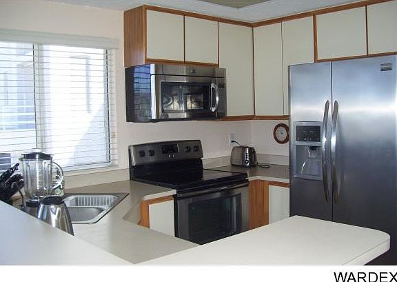 5th image of 420 Acoma Blvd S Unit 16
