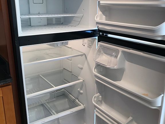4th image of 585 Monterey Blvd APT 6