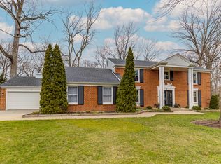 14 Friar Tuck Ct, Lincolnshire, IL
