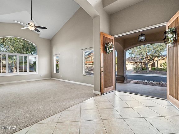 3rd image of 1989 W Scarlet Rose Pl